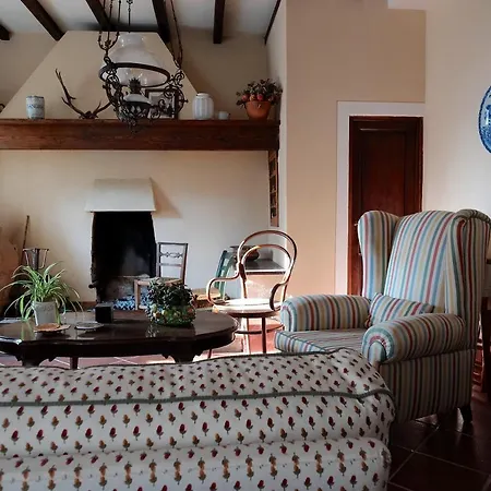 مزرعة للإقامة Il Ponticello *